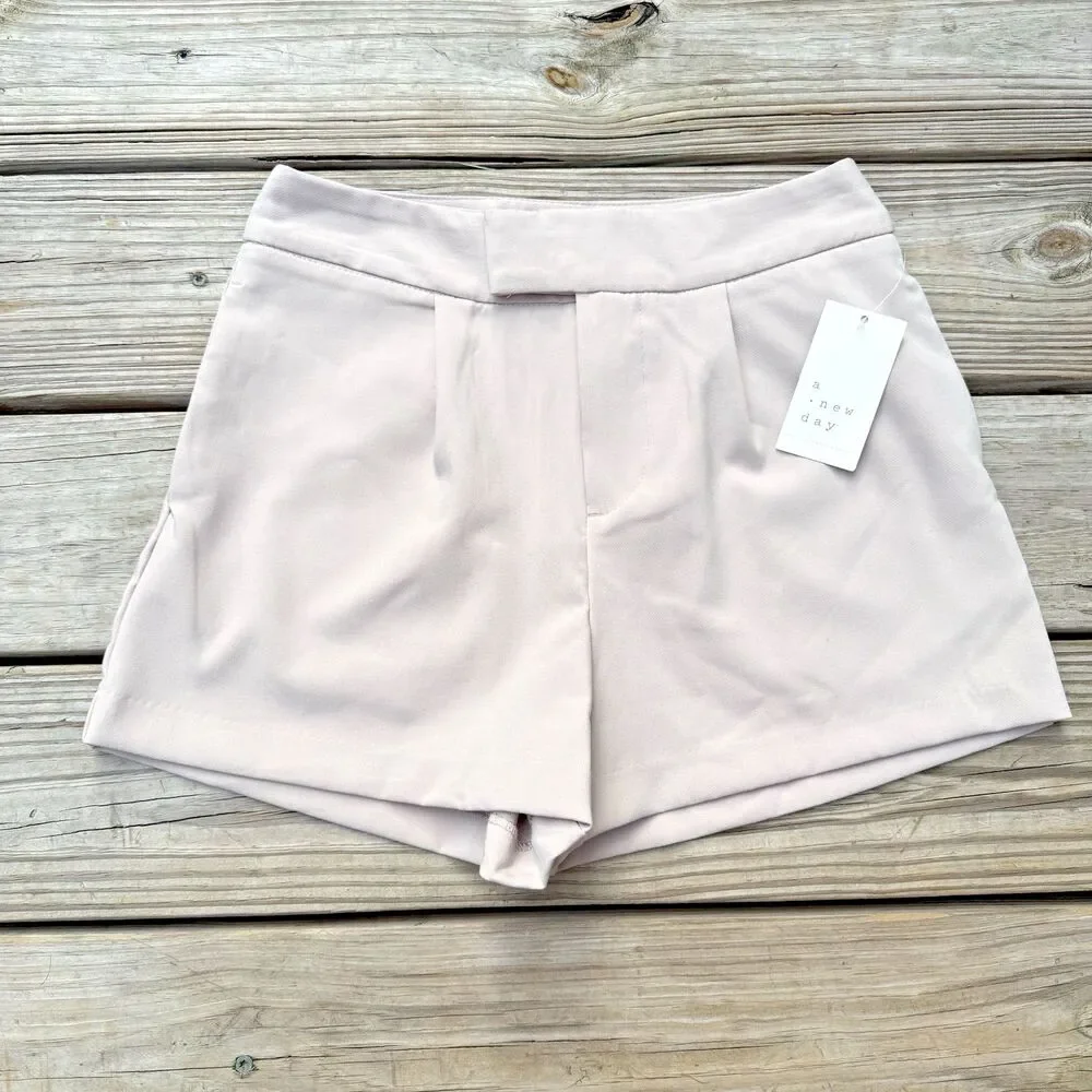 A New Day Women's Size 4 Shorts Beige High Rise Stretch Recycled Polyester
